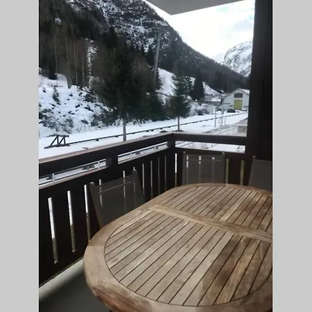 Large Premium Alpine For 4 To 8 People Apartment Vallorcine