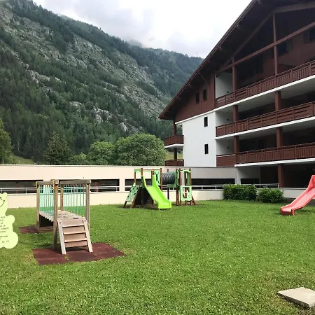 Large Premium Alpine For 4 To 8 People Apartment *